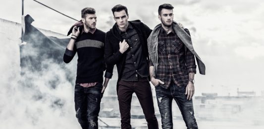 Ξεχωρίστε σε κάθε σας εμφάνιση με γυαλιά ηλίου και ρολόγια από τους 3GUYS