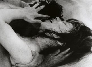 “Γυναίκα στους Αμμόλοφους” στην Κινηματογραφική Λέσχη