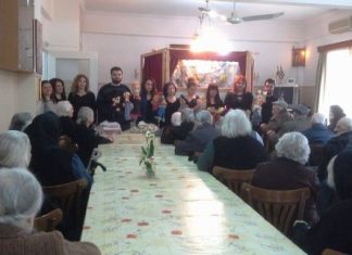 Στο Γηροκομείου η ομάδα κουκλοθέατρου του Δικτύου Στήριξης Μαθητών Αγρινίου