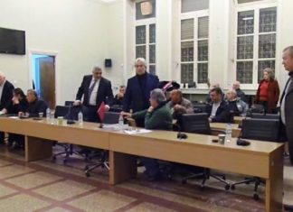 Και πέρυσι; Τι έγινε πέρυσι;