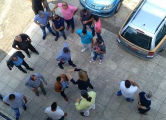 Στωικά περίμεναν οι κτηνοτρόφοι της Λεπενούς να συναντήσουν τους… “ανεπιθύμητους”