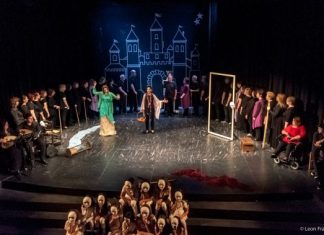 Εντυπωσίασε το μουσικό παραμύθι «Το χρυσό δεκανίκι»