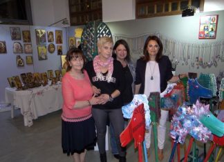 Έκθεση χειροποίητων έργων για τη στήριξη της ΕΛΕΠΑΠ Αγρινίου