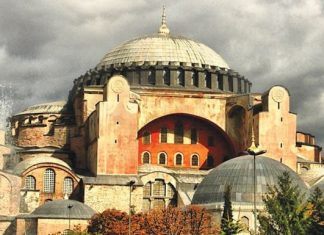 «Βυζαντινό Τροπάρι – της Πόλης Μοιρολόγι»: Εκδήλωση Βυζαντινής & Παραδοσιακής Μουσικής στο Αγρίνιο