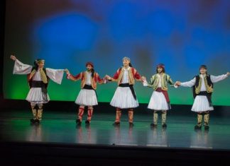 Η τελετή λήξης των χορευτικών τμημάτων της Κοινωφελούς Επιχείρησης του Δήμου Αγρινίου