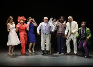 “Γουρούνι στο σακί” από το ΔΗΠΕΘΕ Κρήτης στον “Ελληνίς”