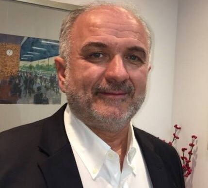 Κώστας Λύρος