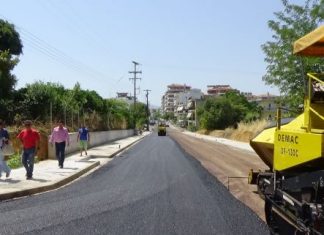 Ολοκληρώνεται η ανάπλαση της οδού Κρυστάλλη στο Αγρίνιο