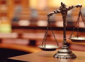 Σε συνεχή κατήφορο το Κράτος Δικαίου