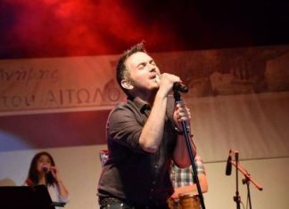 Πάταγος στη συναυλία του Μιχάλη Χατζηγιάννη στο Θέρμο