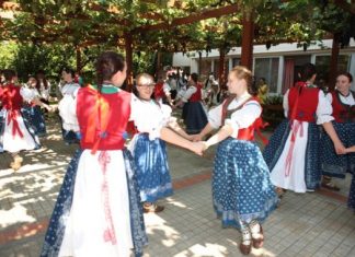 Ε, δεν θα πεθάνουν όλοι μέχρι το 2019