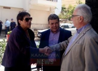 Αναμένοντας ανακοινώσεις, ο Γαβρόγλου ανοίγει το “πουγκί” στο Αίγιο