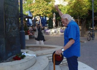 Τιμή στους 120 εκτελεσθέντες του Αγρινίου από τον Μανώλη Γλέζο