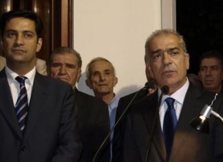 – Θα κατέβεις, όπως δεν κατέβαινες στο Αγρίνιο το 2010;