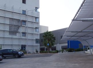Νοσοκομείο Αγρινίου: Μετά την ανακαίνιση… και… σκίαστρο για τα αυτοκίνητα των διοικούντων