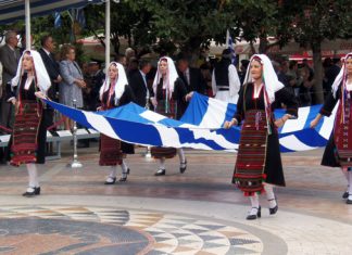 Η παρέλαση στο Αγρίνιο για την 28η Οκτωβρίου 1940