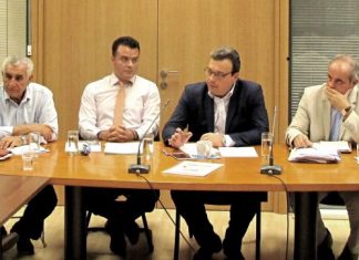 Νομοθετική ρύθμιση υποσχέθηκε ο Σωκρ. Φάμελλος για τις μονάδες βιορευστών