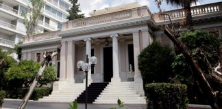 Τι συζήτησαν Μητσοτάκης και Φαρμάκης στο Μαξίμου