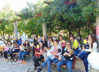 Παγκόσμια Εβδομάδα Μητρικού Θηλασμού: Δημόσιοι θηλασμοί στην Αιτωλοακαρνανία