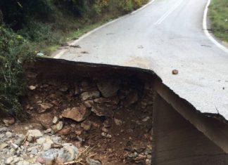 Κατάρρευση γέφυρας στο δρόμο Παραβόλα – Προυσός – Κυκλοφοριακές ρυθμίσεις