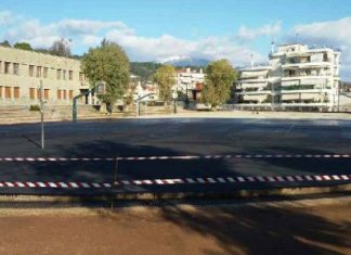 Λίγο ακόμη και θα είχαμε τα πρώτα παγκοσμίως γήπεδα μπάσκετ με χαλίκι…