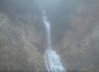 Ο καταρράκτης που πέφτει από ….τα σύννεφα, στο ορεινό Θέρμο