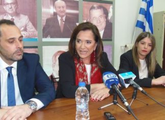 Ντ. Μπακογιάννη για “Σκοπιανό”: Συμφωνία-πακέτο, γιατί το όνομα είναι η κορυφή του παγόβουνου