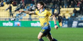 Θλάση στη γάμπα ο Τσοκάνης