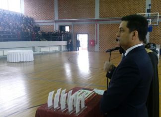 Βραβεία – εκπλήξη από Παπαναστασίου σε εργαζομένους