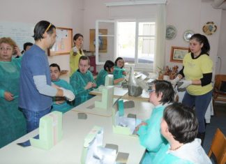 Οι εκπαιδευόμενοι του Εργαστηρίου «Παναγία Ελεούσα» κατασκεύασαν πήλινες φωλιές για τα χελιδόνια