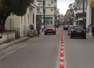 Παρεμβάσεις ηλεκτροφωτισμού και οριοδείκτες στο κέντρο του Μεσολογγίου