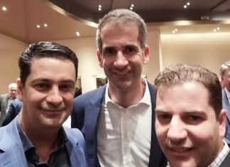 – Τι έγινε ρε παιδιά;