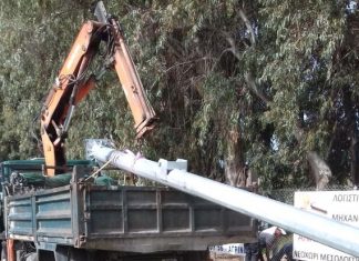 Τοποθέτηση φωτισμού στο Γήπεδο του Νεοχωρίου