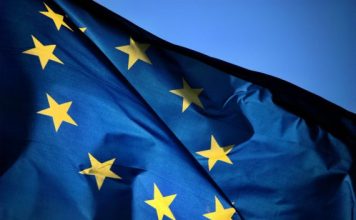 Ρώτησε η “παιδική χαρά” των Βρυξελλών τους ευρωπαϊκούς λαούς, πριν τους φτωχοποιήσει, λόγω Ουκρανίας;