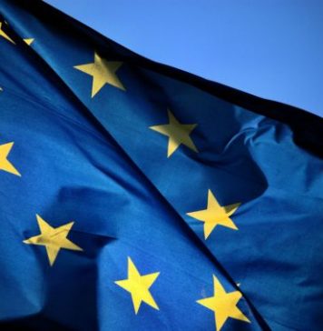 Ρώτησε η “παιδική χαρά” των Βρυξελλών τους ευρωπαϊκούς λαούς, πριν τους φτωχοποιήσει, λόγω Ουκρανίας;