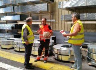 Περιοδεία Μωραΐτη στο εργοστάσιο της «ΚΝΑΟΥΦ»