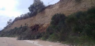 Επτά περιφερειακοί σύμβουλοι ρωτούν για την αποκατάσταση πρανούς στα Όχθια Παλαίρου
