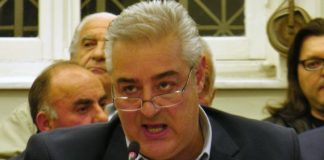 Δεν έχει σκύψει να μαζέψει σκουπίδι…