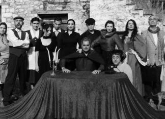 Οι “Δράκουλες” στο Μικρό Θέατρο