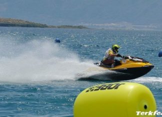 Εντυπωσιακό το θέαμα στη Ναύπακτο και 4 πρωτιές στο 2ο αγώνα του Πρωταθλήματος τζετ σκι