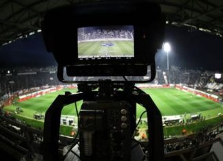 Τηλεοπτικά με “πολιτικά” κριτήρια και “επιδοτήση” των ΠΑΕ