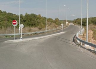 Διαπλάτυνση του δρόμου στο Αγγελόκαστρο ζητούν από την Περιφέρεια