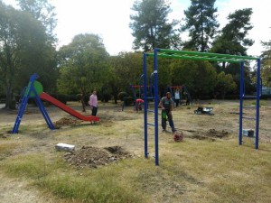 παιδική χαρά (2)