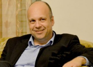 Στ. Καραγκούνης: «Ή θα κρατήσουμε την Ελλάδα στα χέρια μας ή θα την δώσουμε πίσω σε αυτούς που τη χρεοκόπησαν»