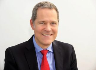 Τζήμερος: Είναι μπροστά μας το παγόβουνο και εμείς συνεχίζουμε να χορεύουμε