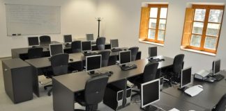 138 υπολογιστές σε σχολεία της Αιτωλοακαρνανίας μέσα από μεγάλη δωρεά