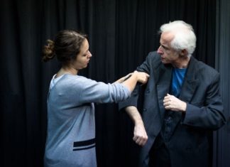 Οι τελευταίες παραστάσεις για «Το Μάθημα» του Ευγένιου Ιονέσκο στο ΔΗΠΕΘΕ Αγρινίου