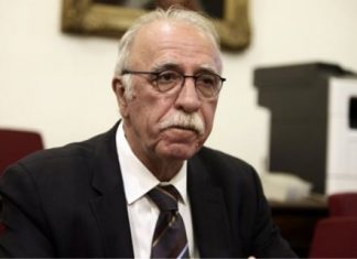 Ο Δ. Βίτσας στην προσυνεδριακή συνέλευση του ΣΥΡΙΖΑ στο Αγρίνιο