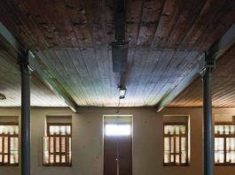 Καπναποθήκες Παπαστράτου – πορεία στο φως και στον χρόνο: Έκθεση του Χρ. Σιμάτου στη Δημοτική Πινακοθήκη