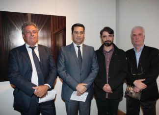 Εγκαινιάστηκε η έκθεση «Καπναποθήκες Παπαστράτος – πορεία στο φως και στον χρόνο»